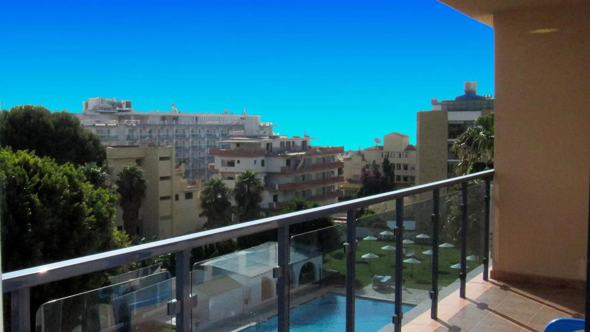 Apartamentos Ms Pepita 베날마데나코스타 0*,