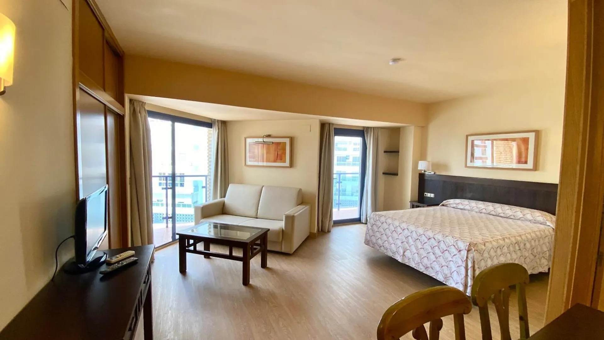 Apartman Apartamentos Ms Pepita Benalmádena