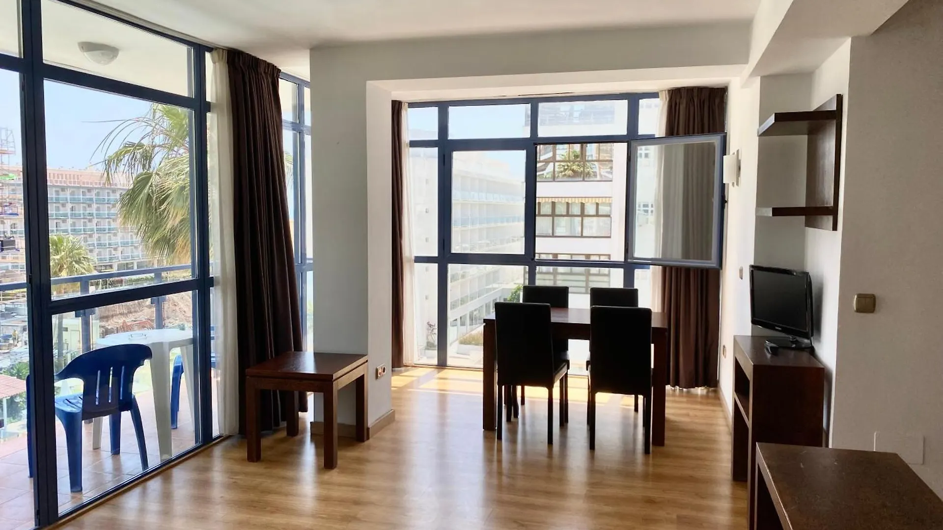 Apartamentos Ms Pepita 베날마데나코스타 스페인