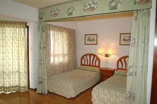 아파트 Apartamentos Ms Pepita 베날마데나코스타