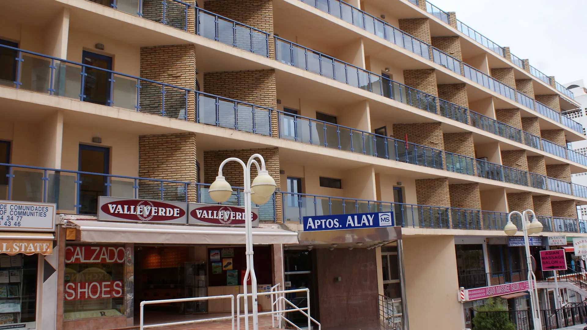Apartamentos Ms Pepita 베날마데나코스타