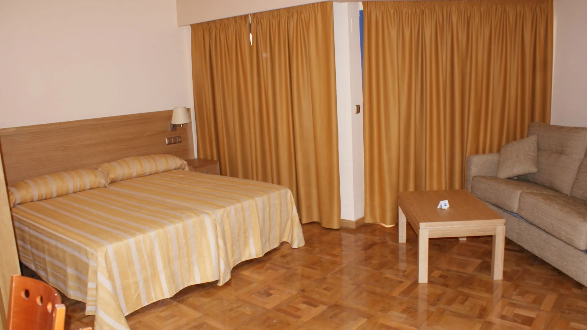 Apartamentos Ms Pepita Benalmádena Spanyolország